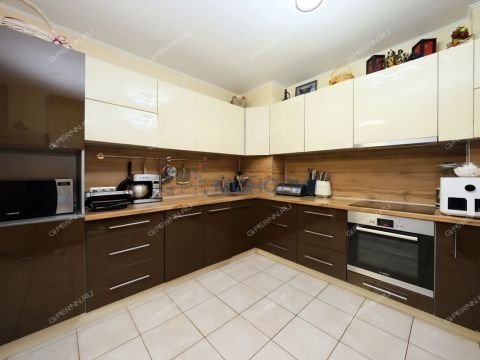 3-komnatnaya-ul-osharskaya-d-98 фото