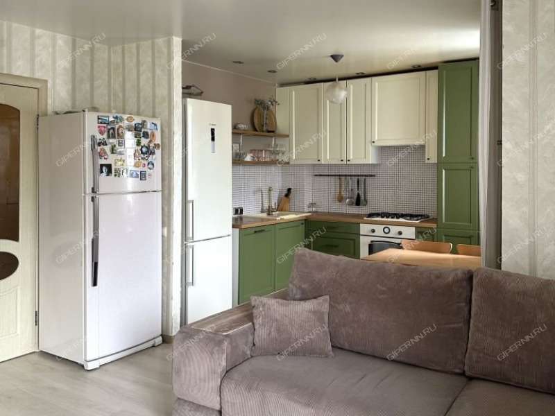 четырёхкомнатная квартира на Мончегорской улице дом 18 к2