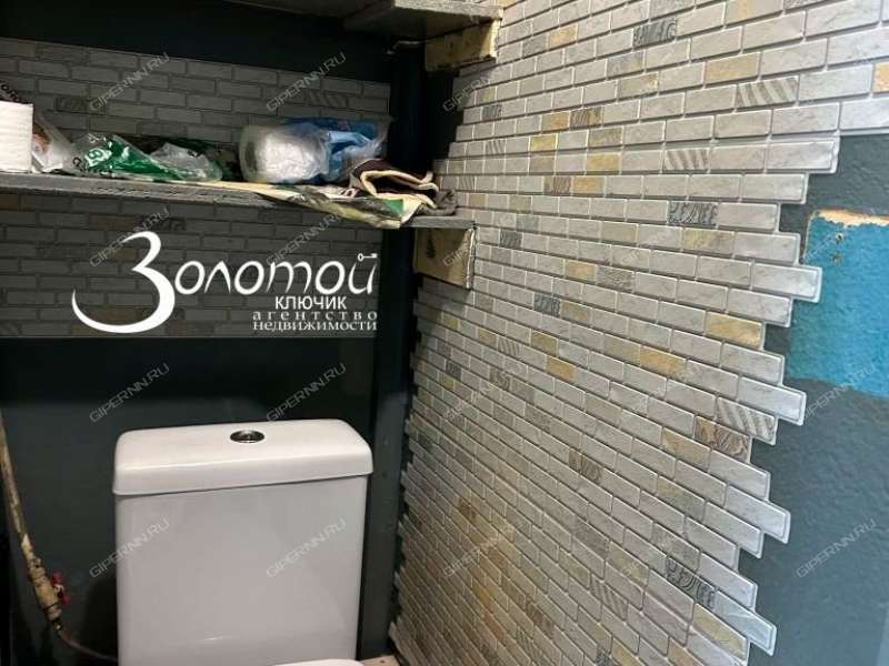 комната в доме 4 к4 на улице Красных Партизан