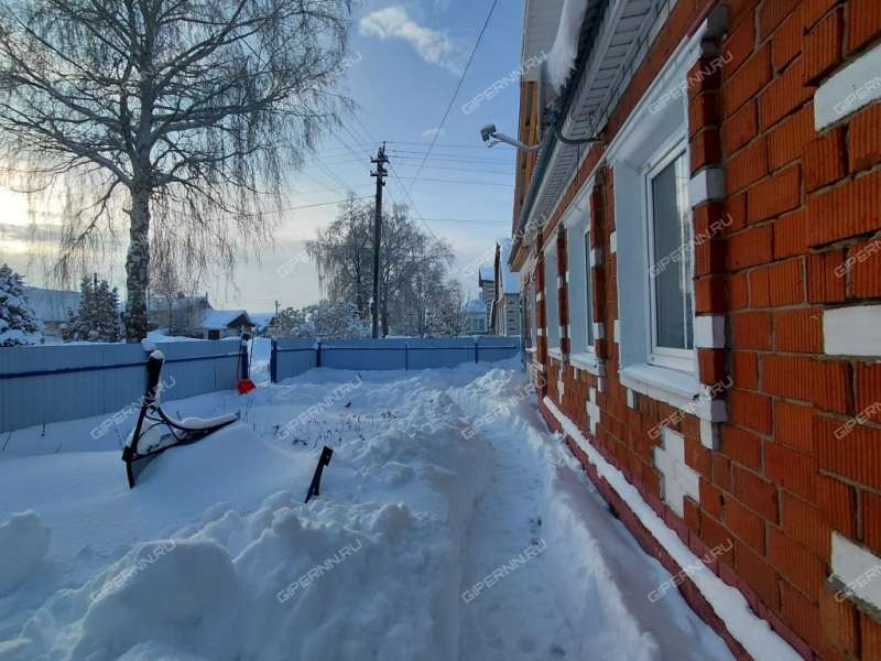 дом на Школьной улице село Федяково