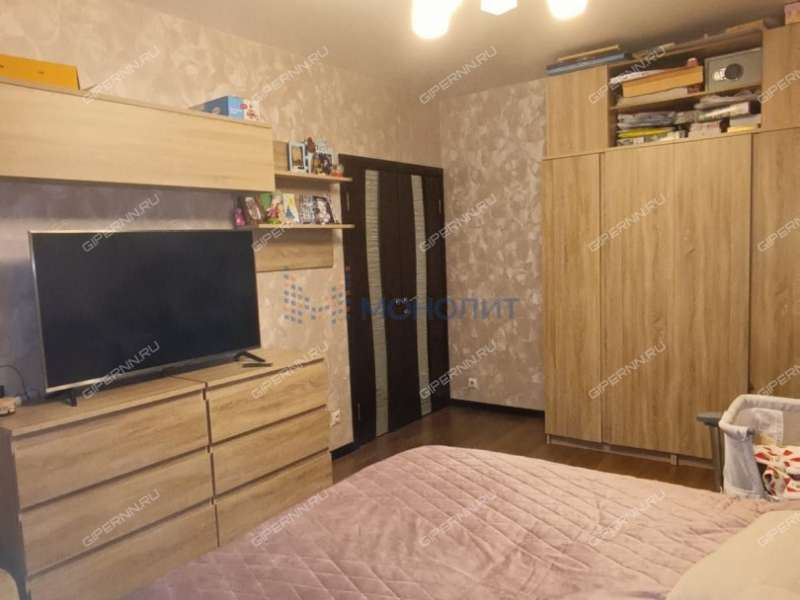 трёхкомнатная квартира на улице Богдановича дом 4