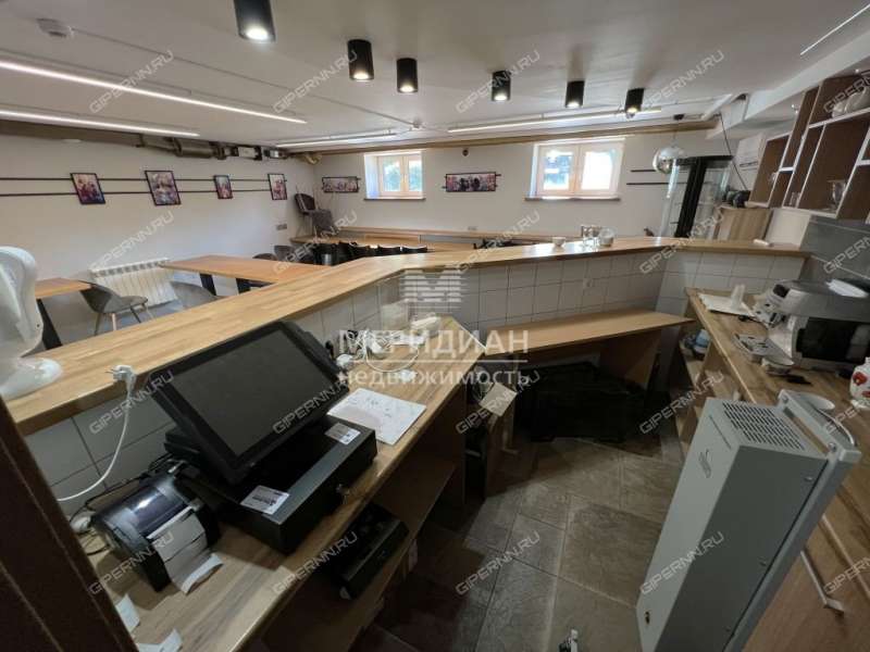 здание под коммерческую недвижимость на Альпийская село Шава