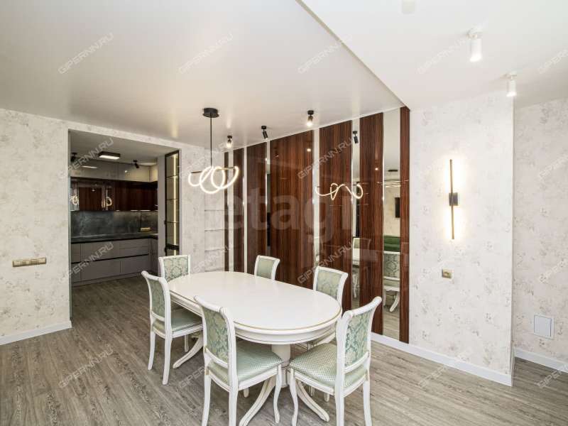 трёхкомнатная квартира на улице Маршала Баграмяна дом 3