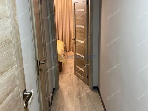 3-komnatnaya-b-r-60-letiya-oktyabrya-d-21-k2 фото