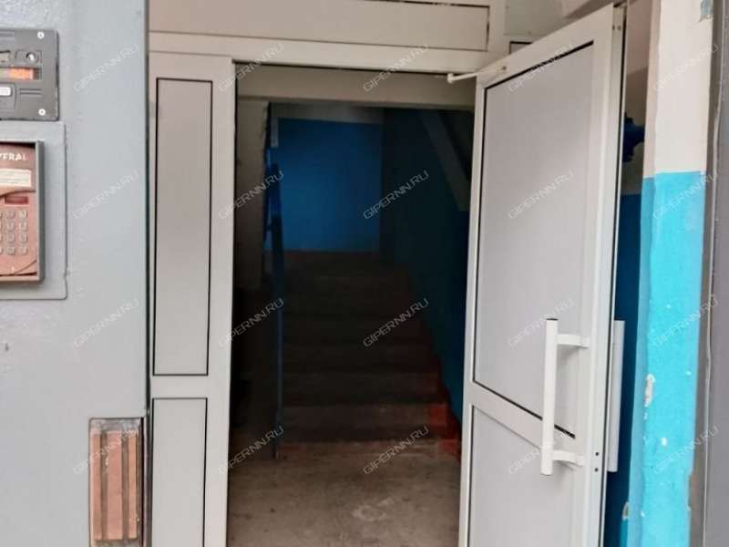 трёхкомнатная квартира на Южном шоссе дом 21