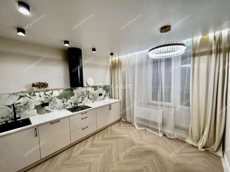 трёхкомнатная квартира на Лысогорской улице дом 89 к3