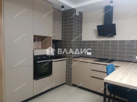 2-komnatnaya-ul-rodionova-d-202-1 фото