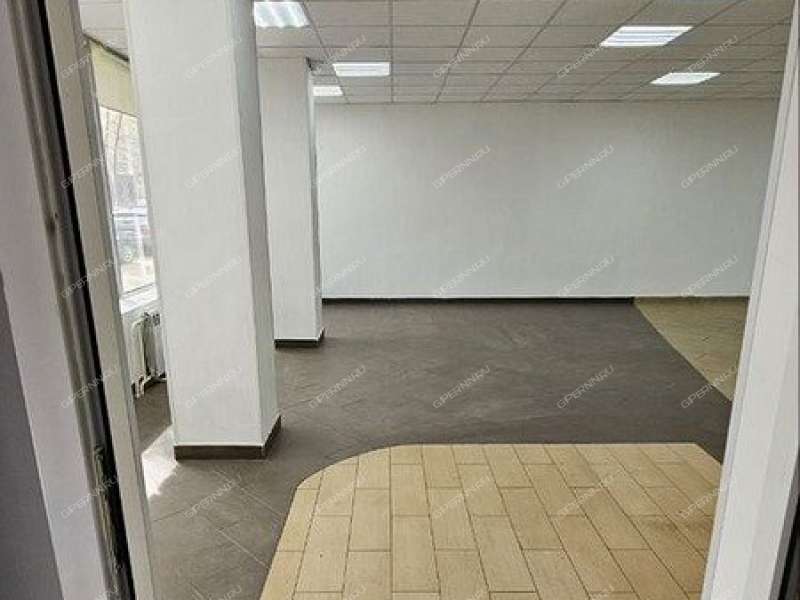 помещение под торговую площадь на улице Героя Рябцева