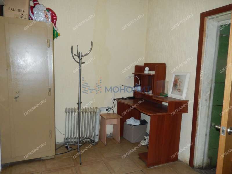 помещение под помещение свободного назначения, торговую площадь на улице Героя Давыдова