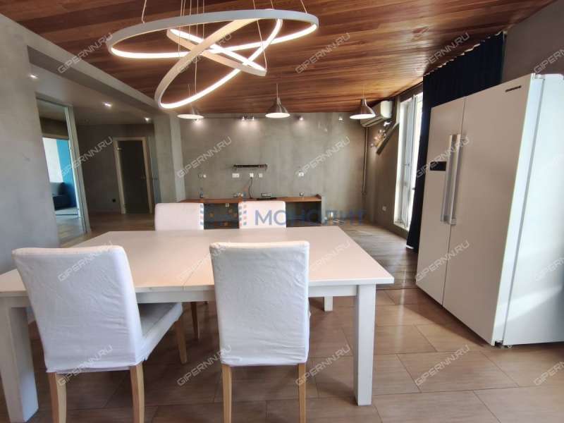 трёхкомнатная квартира на Краснозвёздной улице дом 33