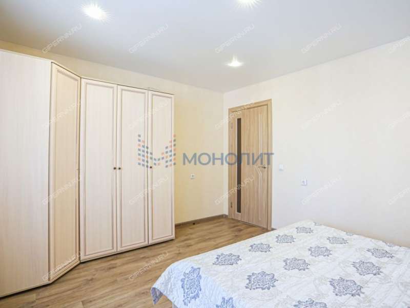 трёхкомнатная квартира на Окской улице дом 1