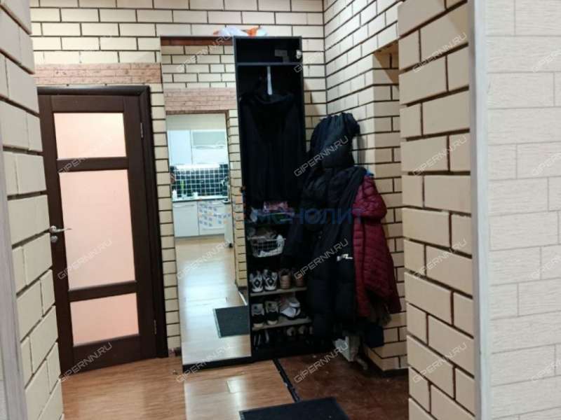 дом на улице Контак город Урень