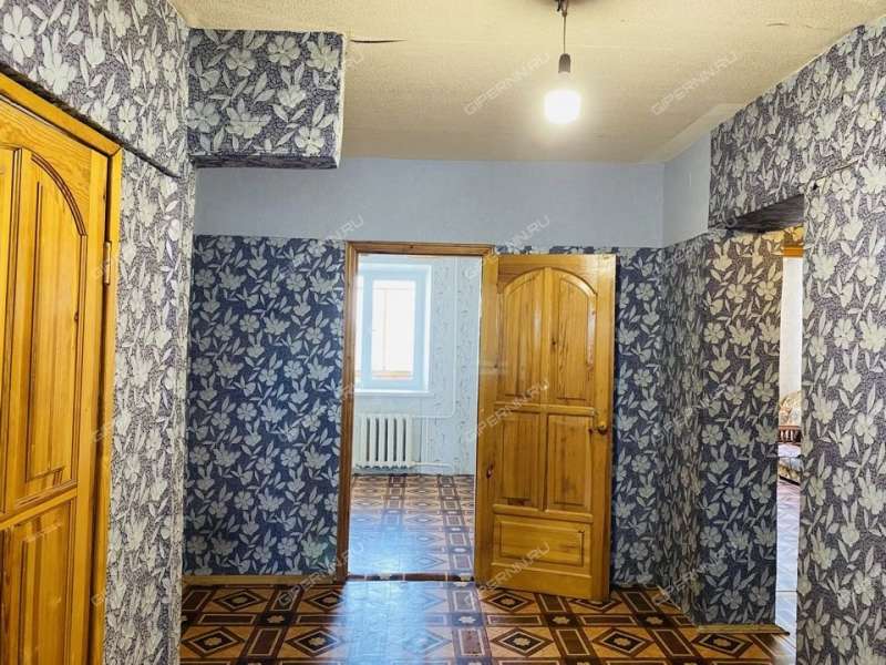 четырёхкомнатная квартира на Южном шоссе дом 21а