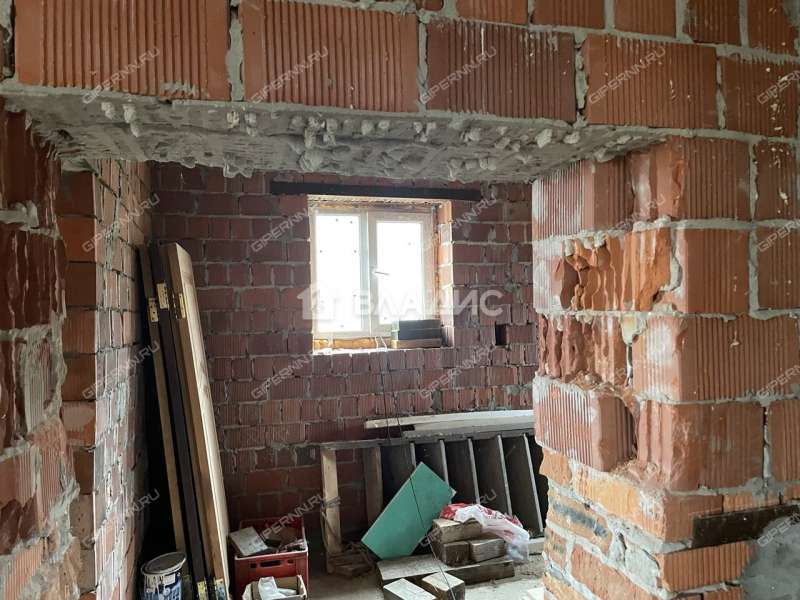 дом на  село Выездное