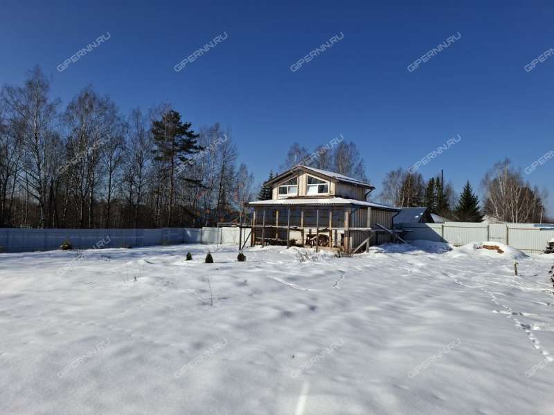 дом на Школьной улице деревня Полом