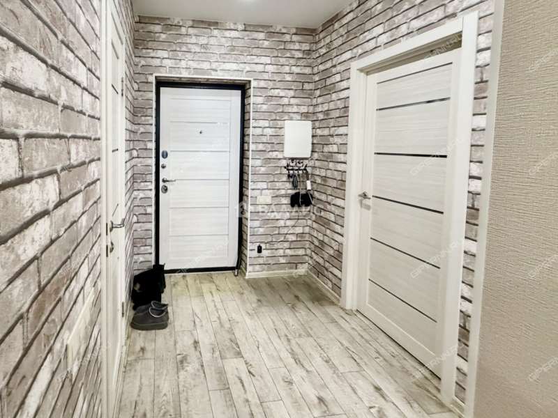 однокомнатная квартира на улице Июльских Дней дом 1 к2