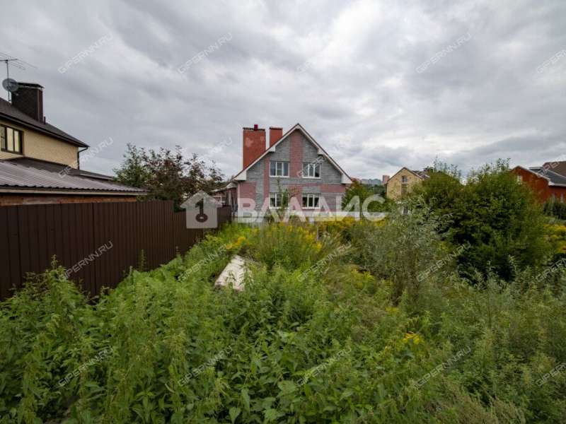 земельный участок 9,4 сотки Брусничная улица