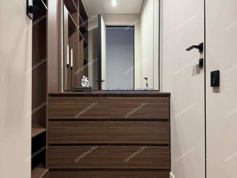 четырёхкомнатная квартира на Лысогорской улице дом 89 к1