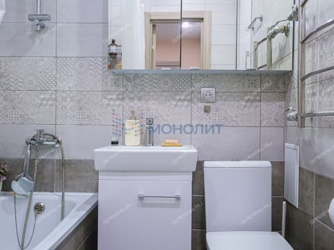 1-komnatnaya-ul-geroya-zhidkova-d-6 фото