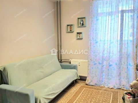 1-komnatnaya-ul-geroya-sovetskogo-soyuza-safronova-d-7-k1 фото