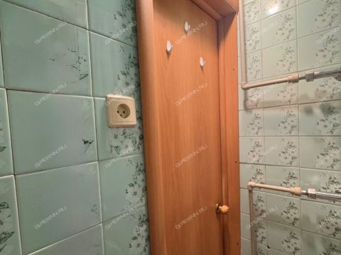 2-komnatnaya-ul-surikova-d-1 фото