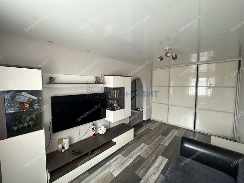 трёхкомнатная квартира на улице Мокроусова дом 23 к1