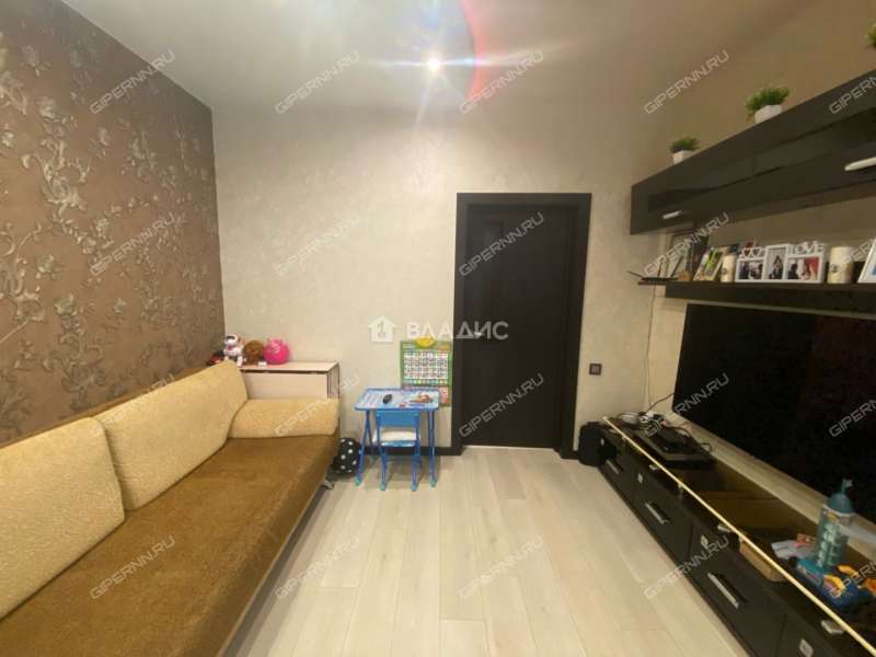 двухкомнатная квартира на бульваре 60-летия Октября дом 23 к1