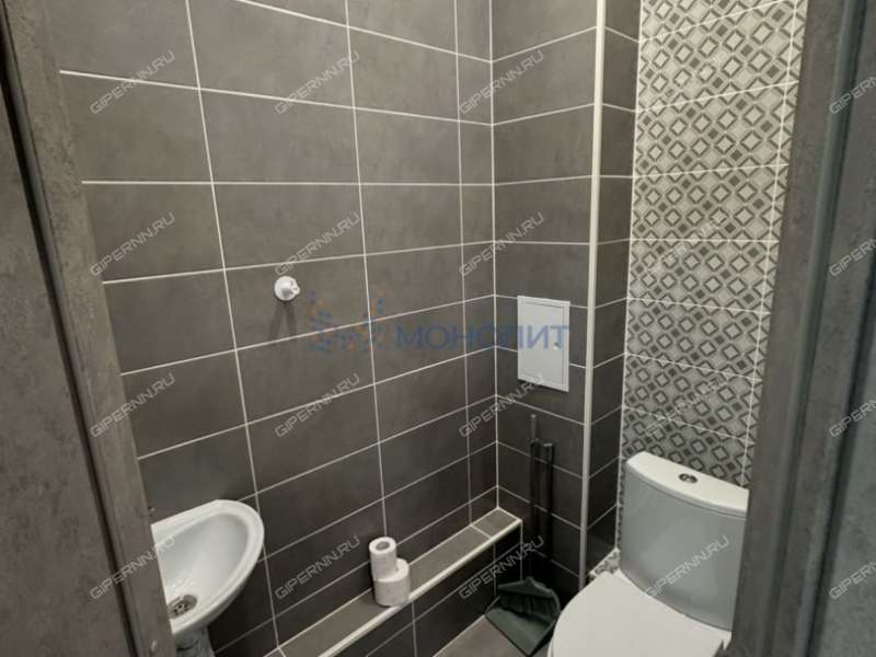 двухкомнатная квартира на улице Александра Хохлова дом 7