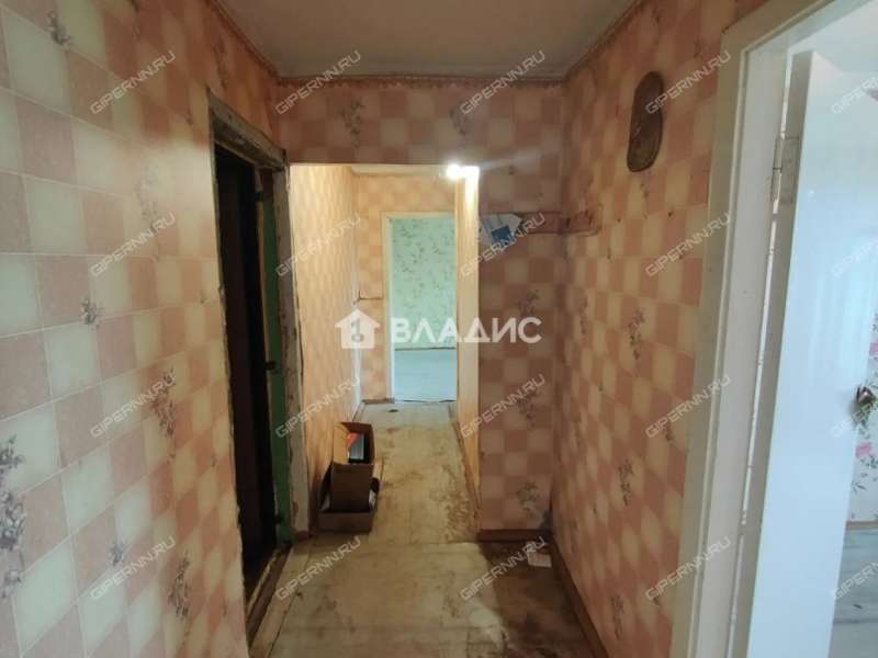 трёхкомнатная квартира на улице Молодёжная дом 2 сельский посёлок Светлогорск