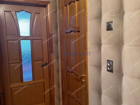 2-komnatnaya-ul-svirskaya-d-14 фото