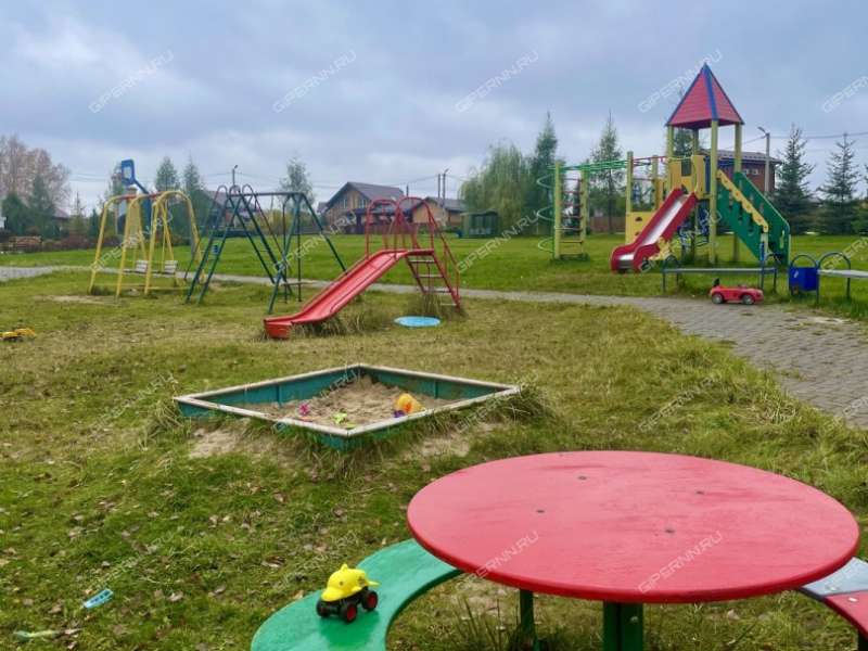 дом на Ахматовой ул. село Каменки