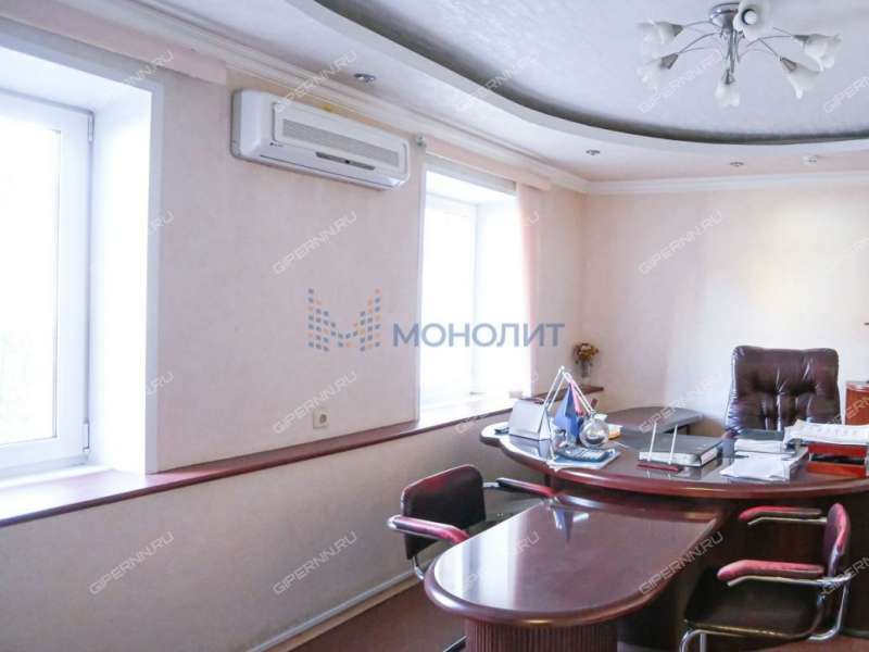 здание под склад, недвижимость под автобизнес на улице Вали Котика