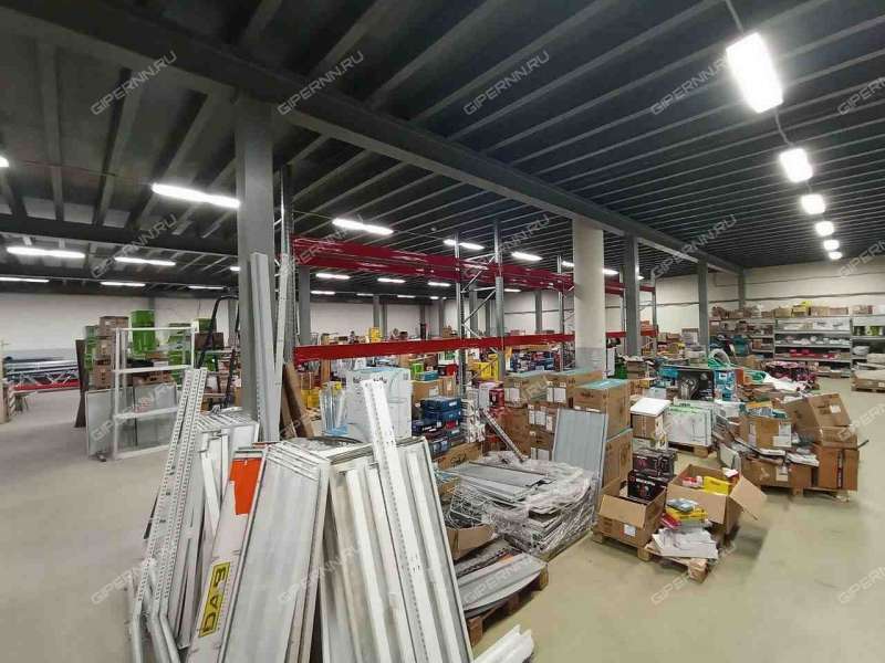 помещение под склад на Жиркомбината ш, д.8а