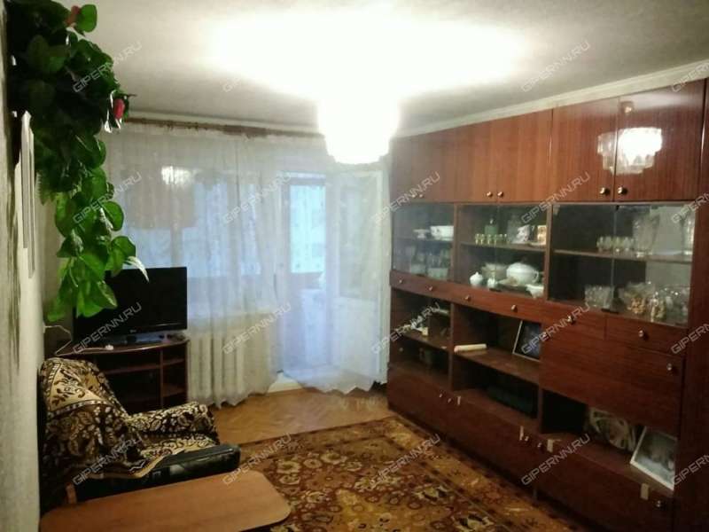 трёхкомнатная квартира на улице Военных Комиссаров дом 5