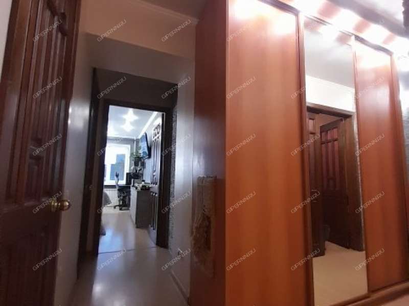 трёхкомнатная квартира на улице Максима Горького дом 152