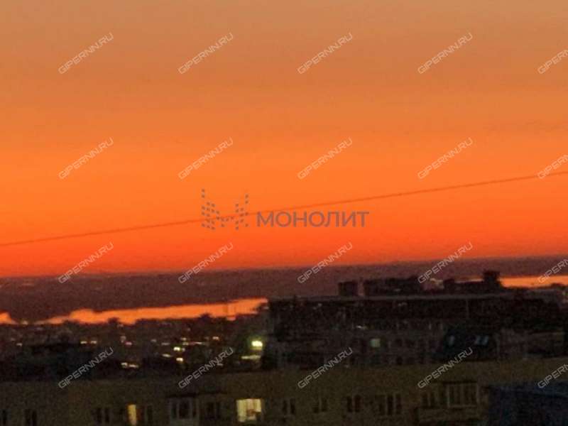 трёхкомнатная квартира на улице Короленко дом 19б