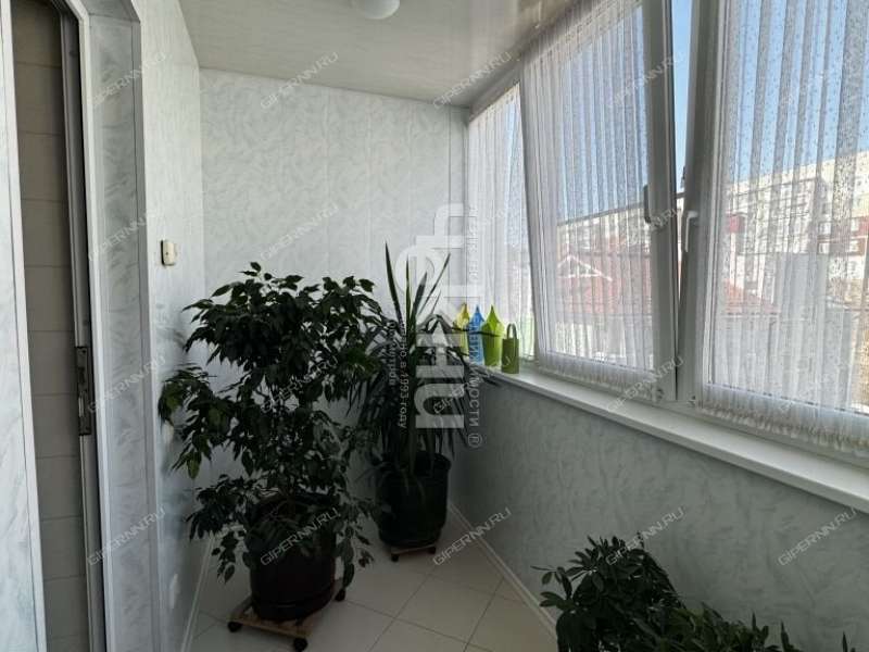 трёхкомнатная квартира на Лукерьинской улице дом 5 город Кстово