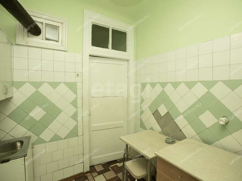 трёхкомнатная квартира на улице Страж Революции дом 23