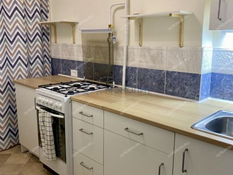 3-komnatnaya-ul-tropinina-d-10 фото