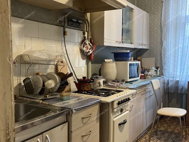 трёхкомнатная квартира на улице Коминтерна дом 181