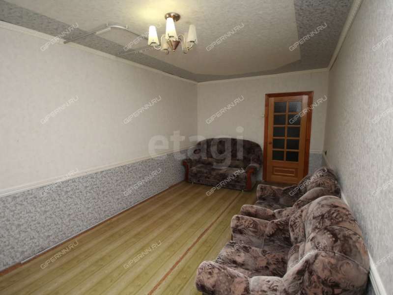 трёхкомнатная квартира на улице Сазанова дом 13