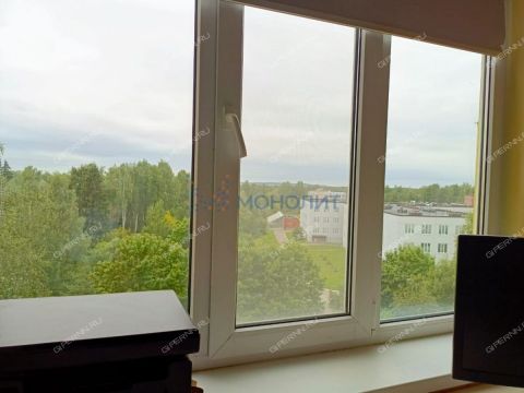 3-komnatnaya-novosmolinskiy-sp-volodarskiy-rayon фото