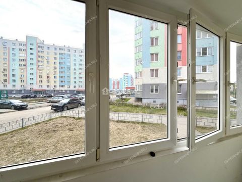 2-komnatnaya-prosp-korablestroiteley-d-70 фото