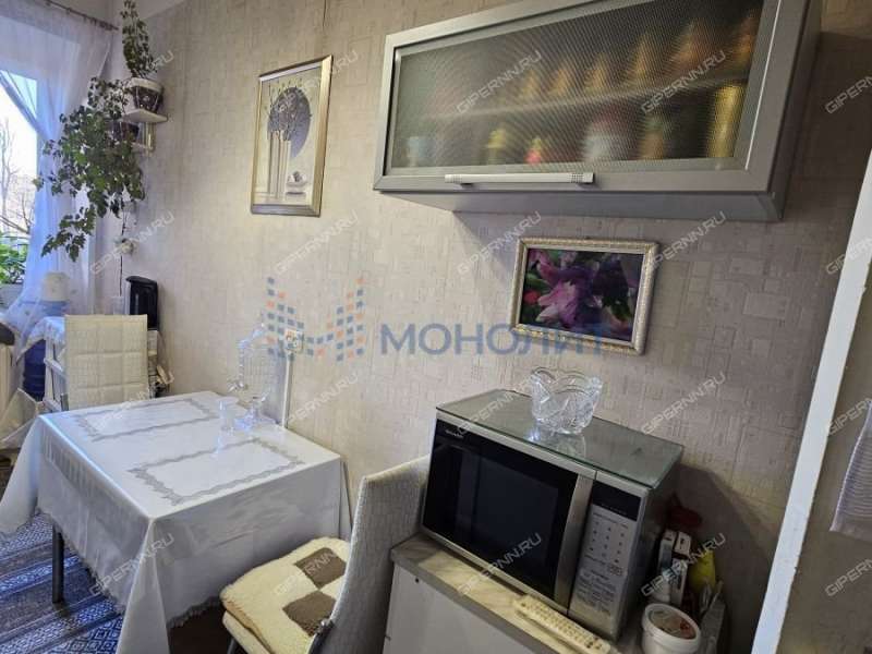 двухкомнатная квартира на улице Страж Революции дом 16