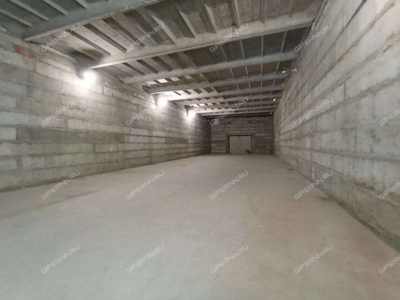 помещение под склад на Коновалова ул., д. 10