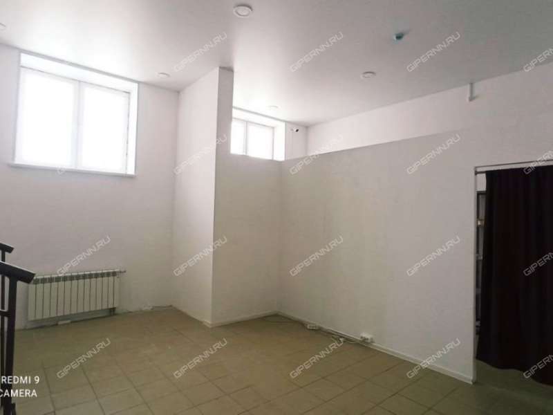 помещение под помещение свободного назначения, торговую площадь на 2-й Дорожной улице