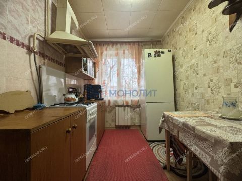 3-komnatnaya-ul-strokina-d-3a фото