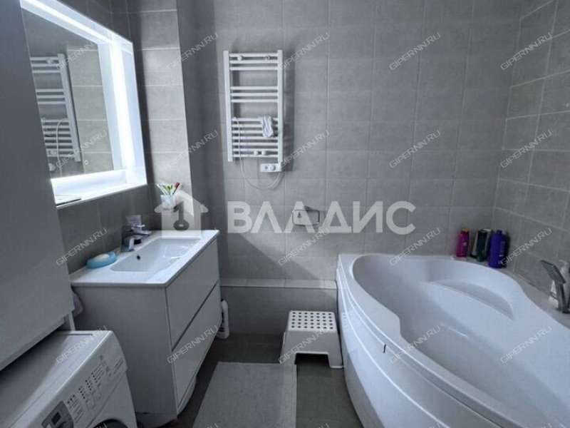 трёхкомнатная квартира на улице Богдановича дом 4 к1