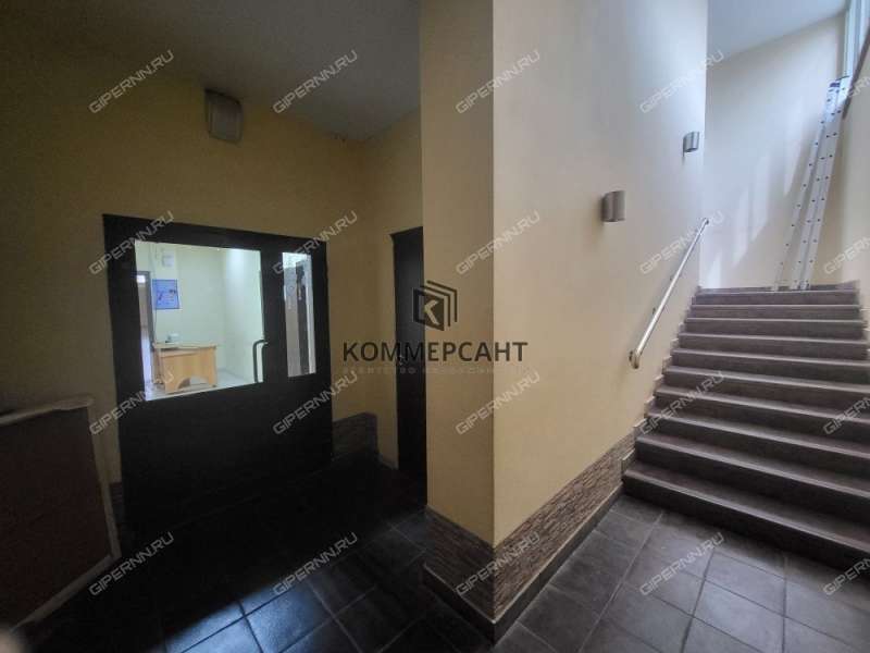 помещение под торговую площадь на улице Краснодонцев