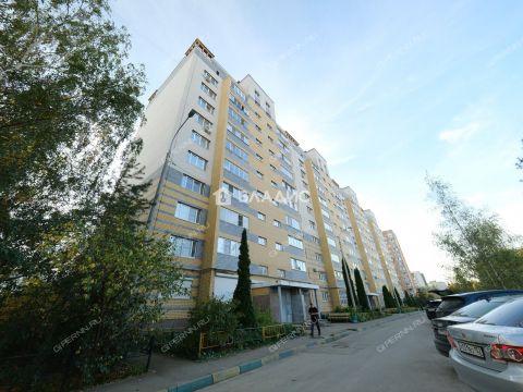 1-komnatnaya-ul-sergeya-esenina-d-41 фото